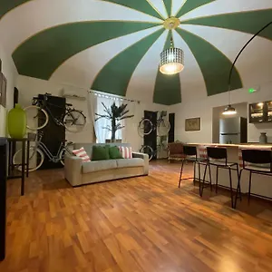Bibike Apartament Katania